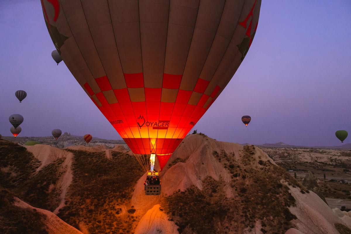 What to Wear on a Cappadocia Balloon Ride (Season-by-Season)
